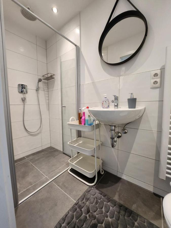 Cozy Apartment Mit Wifi, Aufzug & Kostenlos Parken El-Living Augsburgo Exterior foto